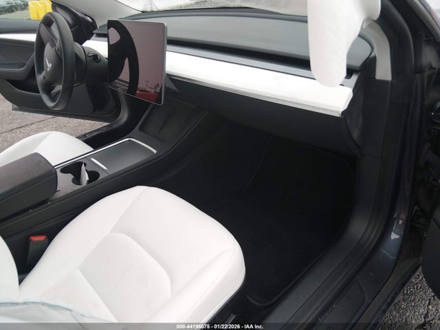 2023 TESLA MODEL 3 5YJ3E1EB4PF592786 Photo 4