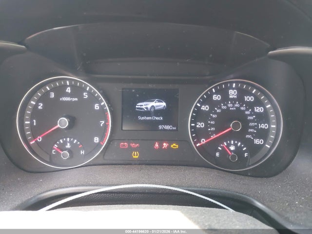 3KPF24AD2ME273273 KIA Forte Lxs