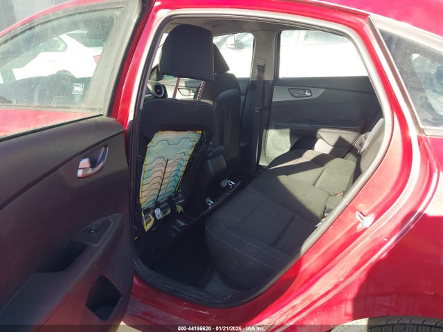 3KPF24AD2ME273273 KIA Forte Lxs