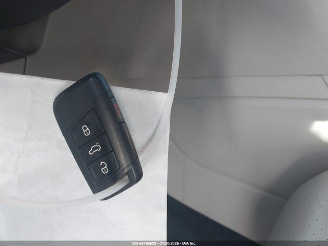 Продаж на аукціоні авто 2018 Volkswagen Atlas 3.6l V6 Se, vin: 1V2KR2CA9JC533638, номер лоту: 44196629
