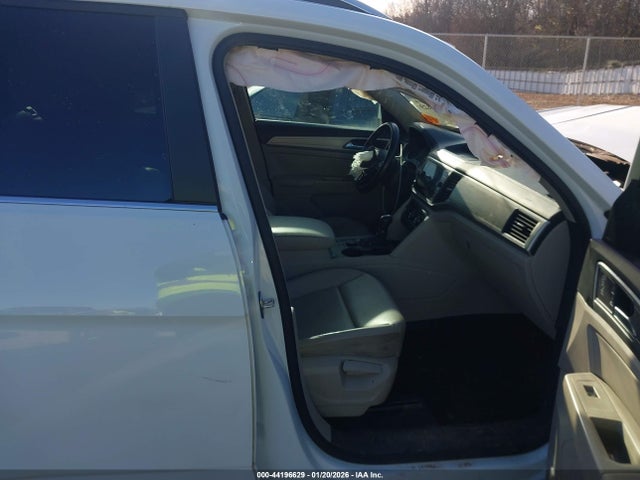 Продаж на аукціоні авто 2018 Volkswagen Atlas 3.6l V6 Se, vin: 1V2KR2CA9JC533638, номер лоту: 44196629