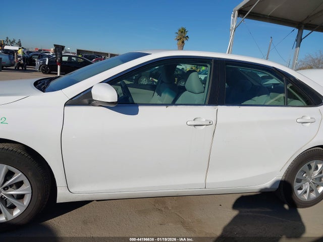 Toyota CAMRY LE 2015 4T4BF1FK7FR451757 Image 14