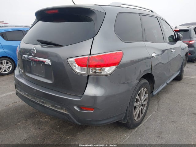 5N1AR2MNXGC601643 Nissan Pathfinder S