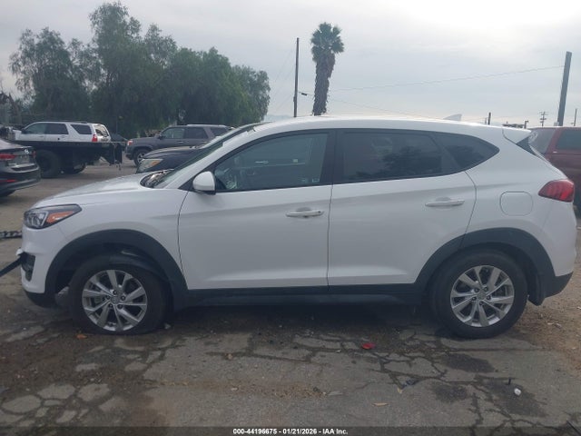 KM8J23A4XLU157996 Hyundai TUCSON SE