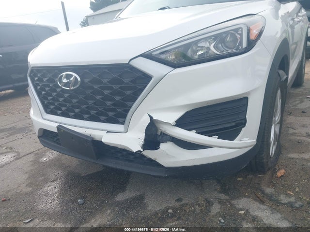 KM8J23A4XLU157996 Hyundai TUCSON SE