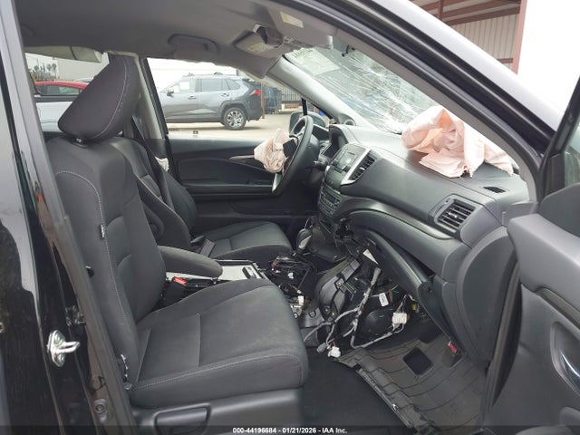 Honda Ridgeline Sport 2017 5FPYK3F14HB021307 Image 5