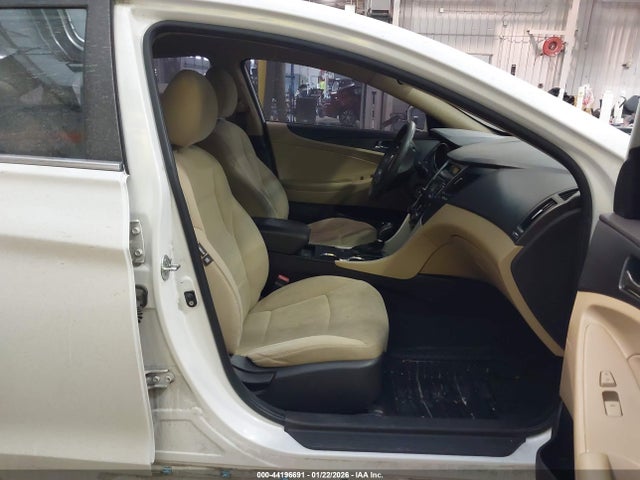 2011 HYUNDAI SONATA 5NPEB4AC9BH255803 Photo 4