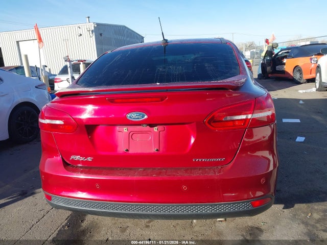Ford Focus Titanium 2015 1FADP3J21FL235485 Image 16