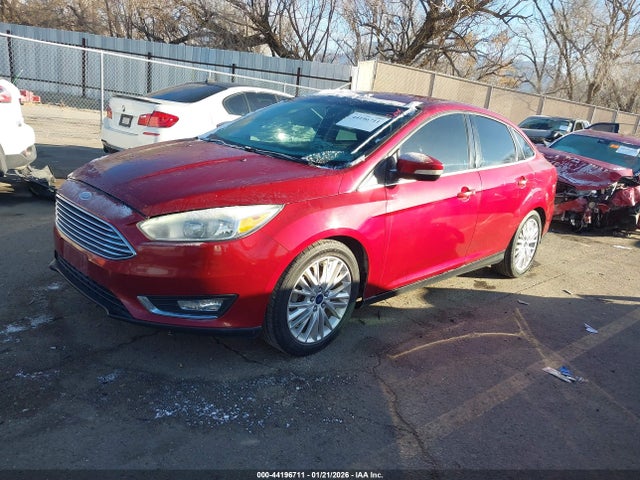 Ford Focus Titanium 2015 1FADP3J21FL235485 Image 2