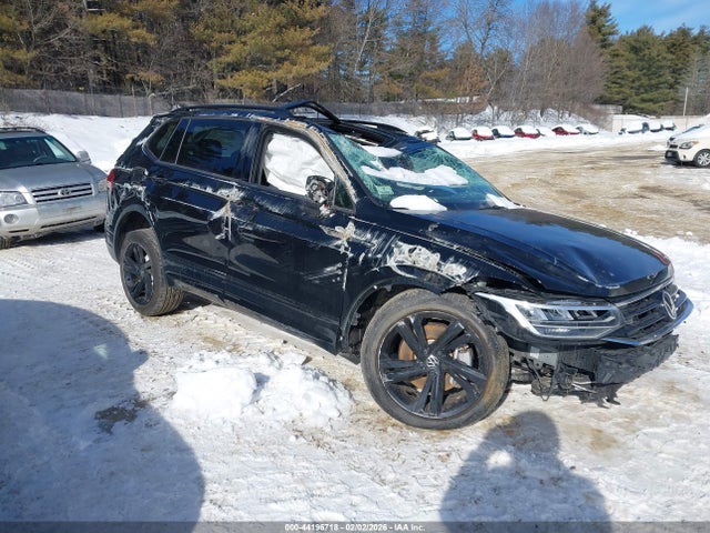Продажа на аукционе авто 2024 Volkswagen Tiguan 2.0t Se R-line Black, vin: 3VV8B7AX7RM068583, номер лота: 44196718