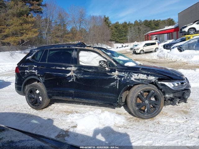 Продажа на аукционе авто 2024 Volkswagen Tiguan 2.0t Se R-line Black, vin: 3VV8B7AX7RM068583, номер лота: 44196718