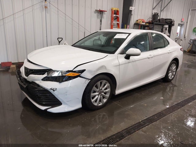 Toyota Camry Le Awd 2020 4T1C11BK5LU015472 Image 2