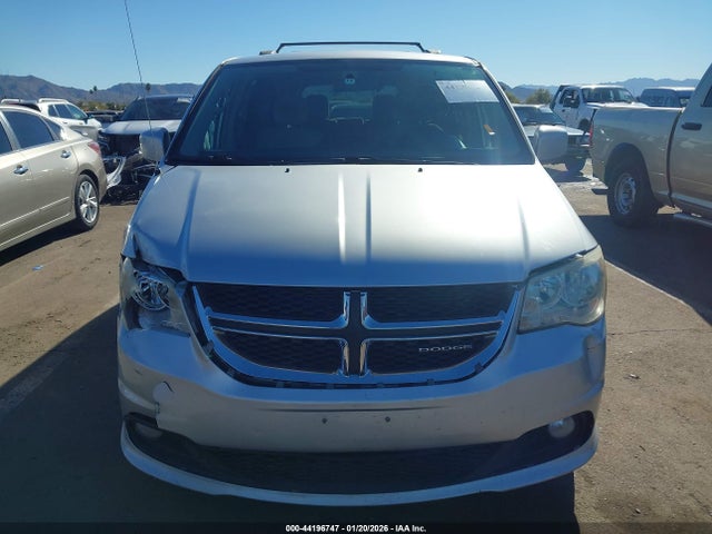 2011 Dodge Grand Caravan Crew მანქანა იყიდება აუქციონზე, vin: 2D4RN5DG1BR755201, აუქციონის ნომერი: 44196747