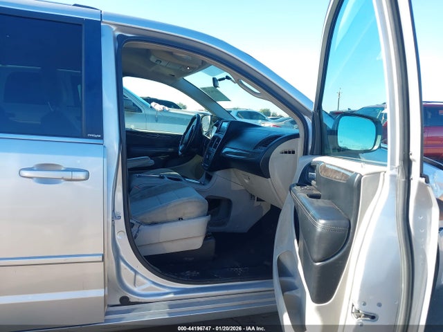 2011 Dodge Grand Caravan Crew მანქანა იყიდება აუქციონზე, vin: 2D4RN5DG1BR755201, აუქციონის ნომერი: 44196747