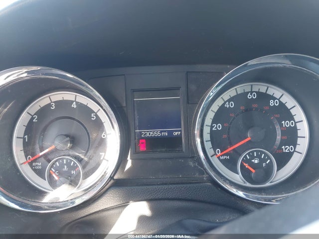 2011 Dodge Grand Caravan Crew მანქანა იყიდება აუქციონზე, vin: 2D4RN5DG1BR755201, აუქციონის ნომერი: 44196747