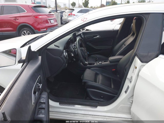 Mercedes-Benz CLA 250 2017 WDDSJ4EB0HN400720 Image 5