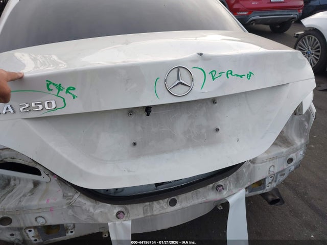 Mercedes-Benz CLA 250 2017 WDDSJ4EB0HN400720 Image 6