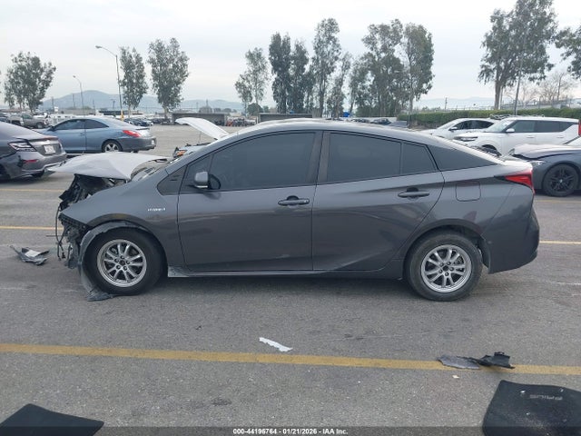 JTDKAMFU1M3147861 Toyota Prius Le