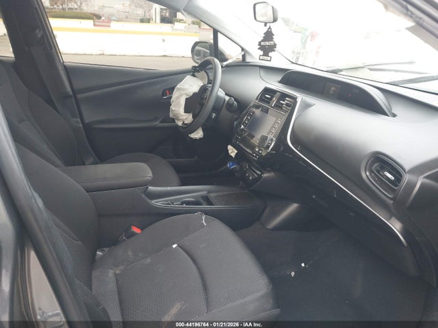 JTDKAMFU1M3147861 Toyota Prius Le