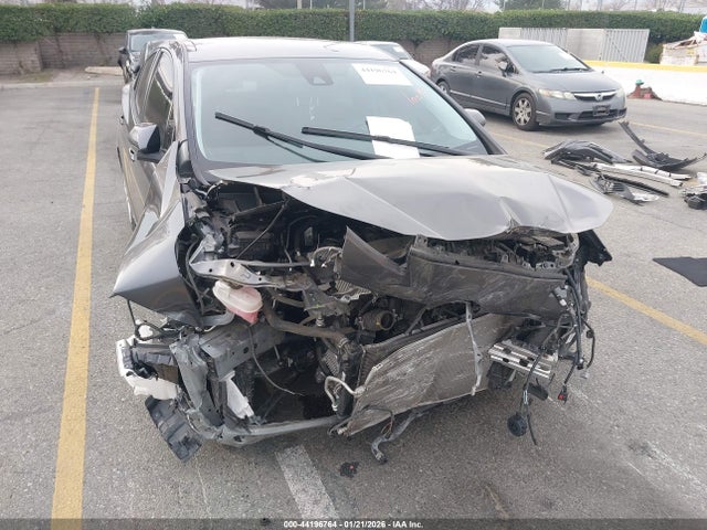 JTDKAMFU1M3147861 Toyota Prius Le