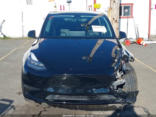 Продаж на аукціоні авто 2021 Tesla Model Y Long Range Dual Motor All-wheel Drive, vin: 5YJYGDEEXMF084913, номер лоту: 44196779