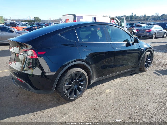 Продаж на аукціоні авто 2021 Tesla Model Y Long Range Dual Motor All-wheel Drive, vin: 5YJYGDEEXMF084913, номер лоту: 44196779