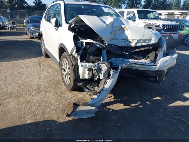 JF2SKAJCXLH590846 Subaru Forester Premium