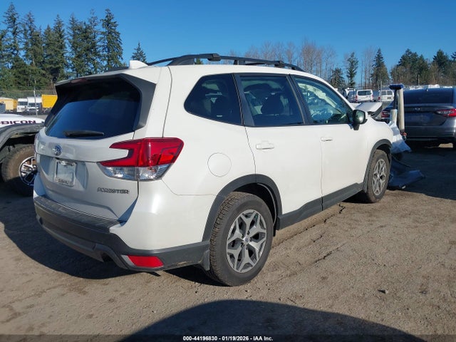 JF2SKAJCXLH590846 Subaru Forester Premium