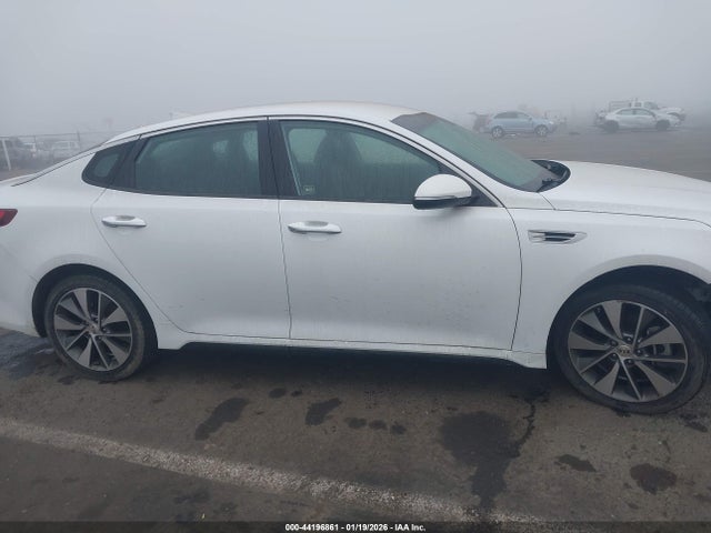 5XXGT4L35JG252071 KIA Optima S