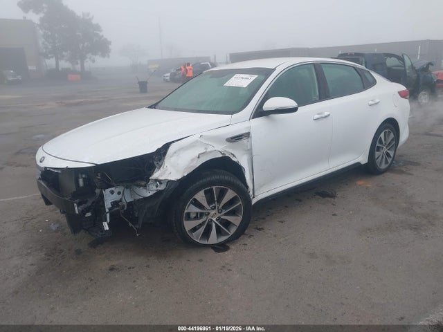 5XXGT4L35JG252071 KIA Optima S