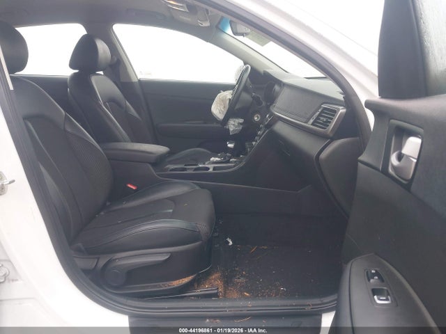 5XXGT4L35JG252071 KIA Optima S