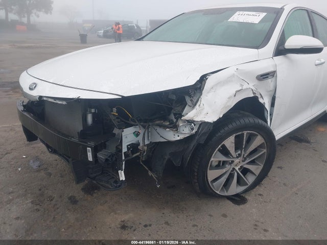 5XXGT4L35JG252071 KIA Optima S