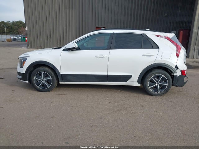 KNDCR3LE4P5096692 KIA NIRO EX