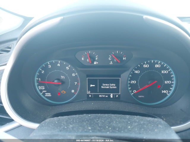 1G1ZD5ST5NF172330 Chevrolet Malibu Fwd Lt