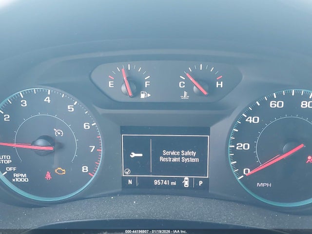 1G1ZD5ST5NF172330 Chevrolet Malibu Fwd Lt