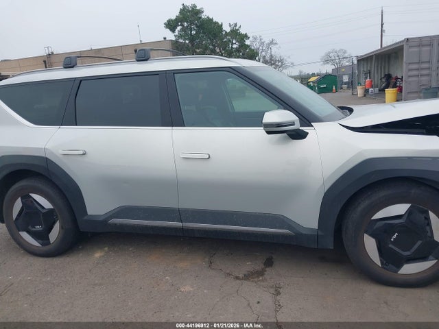 KIA Ev9 Wind 2024 KNDAFFS53R6047693 Image 14