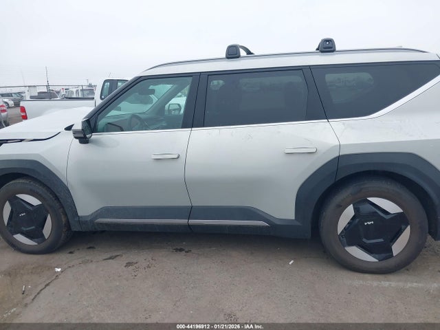 KIA Ev9 Wind 2024 KNDAFFS53R6047693 Image 15