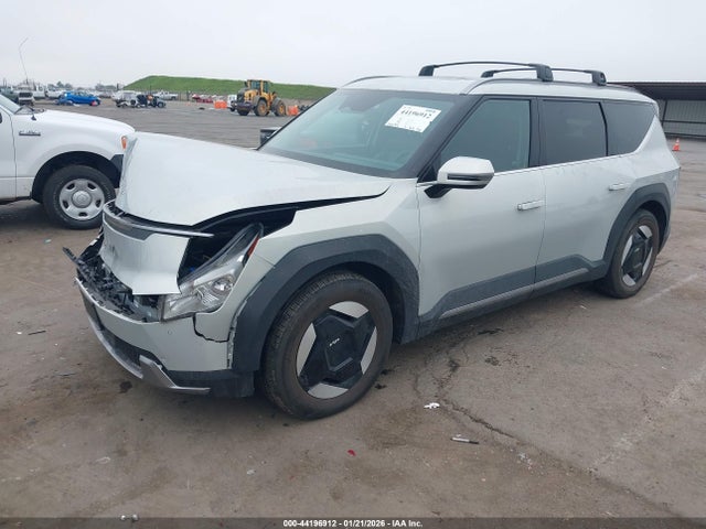 KIA Ev9 Wind 2024 KNDAFFS53R6047693 Image 2