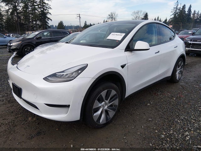 2021 TESLA MODEL Y 5YJYGDEE1MF149602 Photo 1