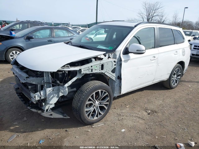 2016 MITSUBISHI OUTLANDER JA4AD3A3XGZ015365 Photo 1