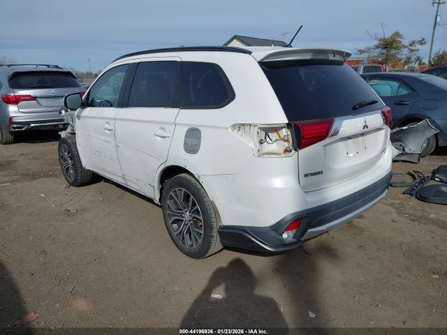 2016 MITSUBISHI OUTLANDER JA4AD3A3XGZ015365 Photo 2