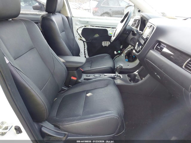 2016 MITSUBISHI OUTLANDER JA4AD3A3XGZ015365 Photo 4