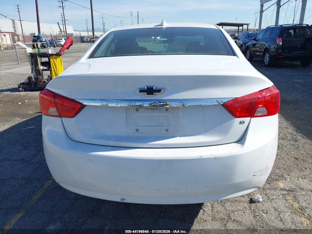 1G1105SA4JU142202 Chevrolet IMPALA 1LT