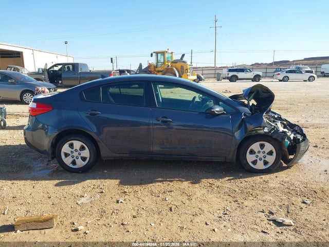 KNAFX4A61F5299426 KIA FORTE LX
