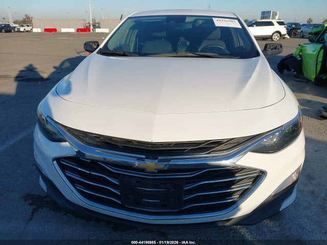 1G1ZC5ST6KF138816 Chevrolet Malibu 1fl