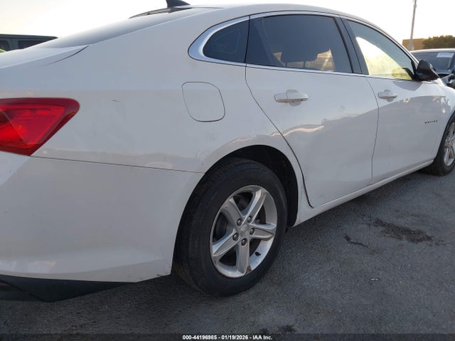 1G1ZC5ST6KF138816 Chevrolet Malibu 1fl