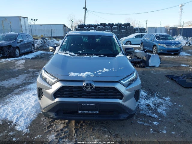 Toyota RAV4 LE 2024 2T3F1RFV5RC465527 Image 13