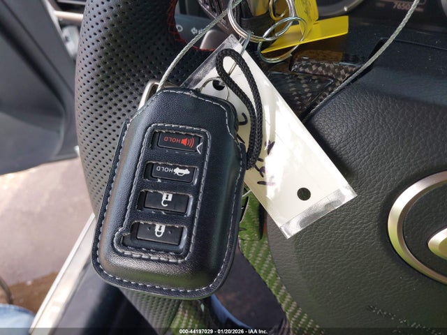 2017 LEXUS RC 200T JTHHA5BC3H5007381 Photo 10