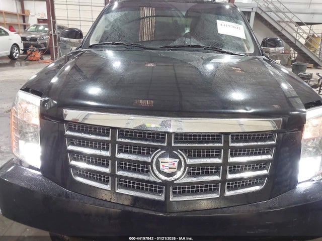 Aukcja sprzedaży 2011 Cadillac Escalade Premium, vin: 1GYS4CEF0BR398931, numer aukcji: 44197042