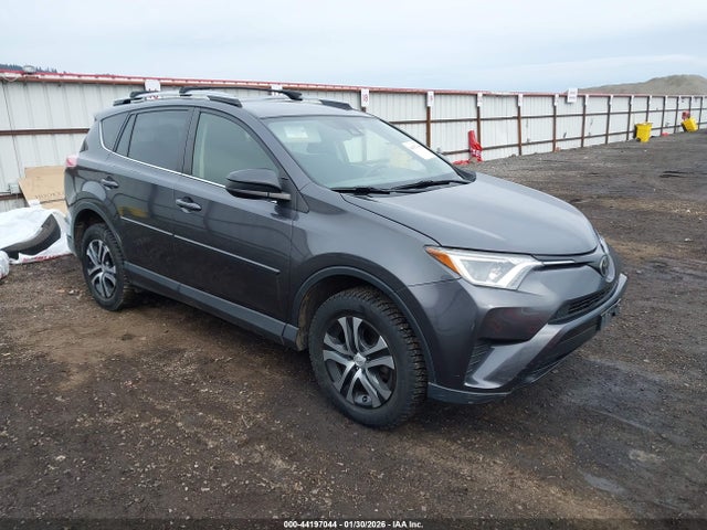 JTMBFREVXHJ104887 Toyota RAV4 LE